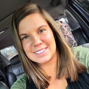 Meet your Posher, Karlie